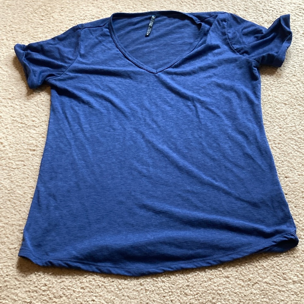 Kuhl Womens V neck Tee